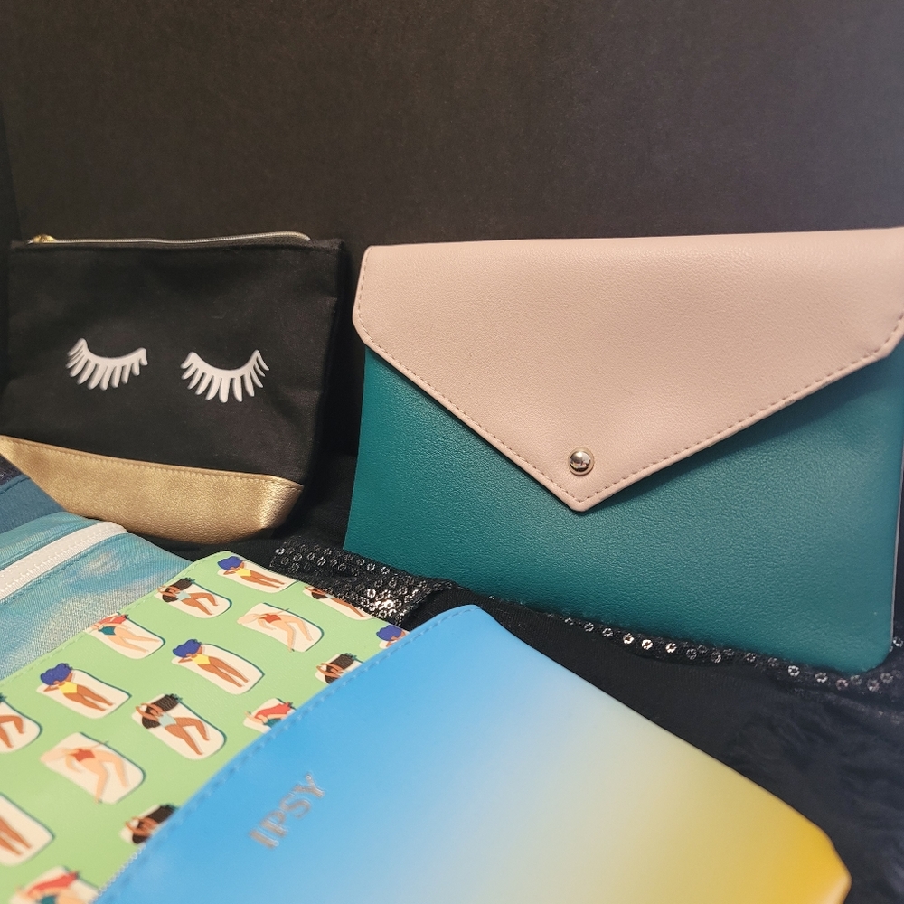 Makeup Bags - Picture 4 of 4